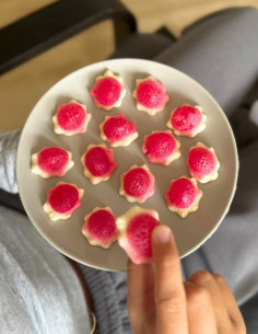 209  FINI PLNĚNÉ JAHODY 1000g