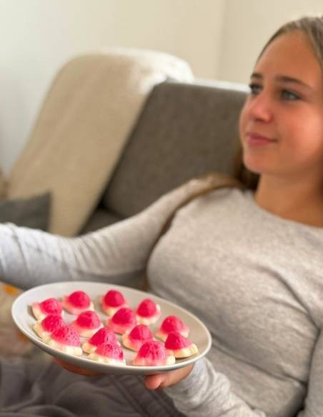 209  FINI PLNĚNÉ JAHODY 1000g